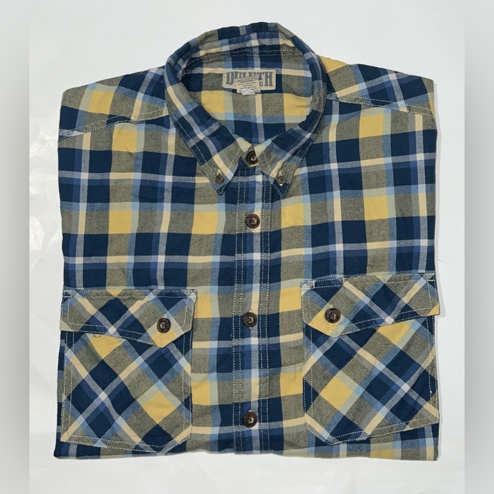 Duluth Trading Company Men’s Medium Plaid Flannel Long Sleeve Stretch Shirt